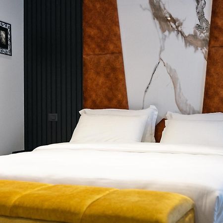 Oxygen Boutique Hotel Tiranë Ngoại thất bức ảnh