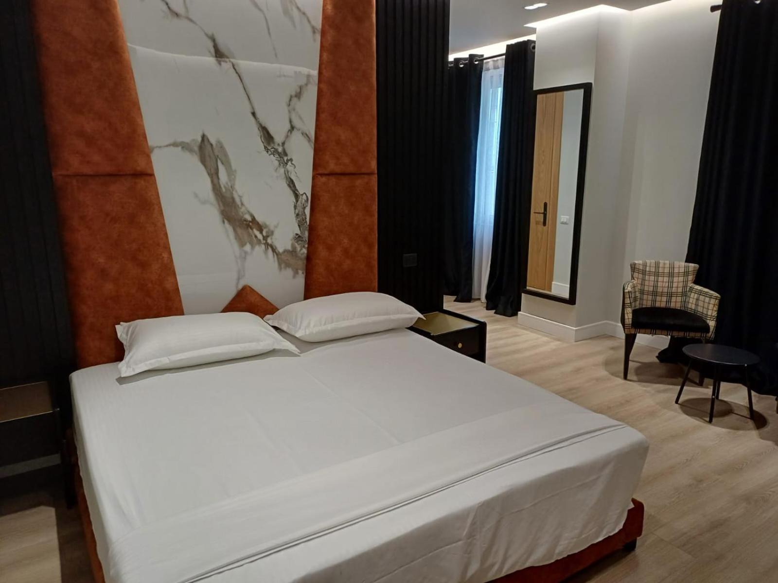 Oxygen Boutique Hotel Tiranë Ngoại thất bức ảnh