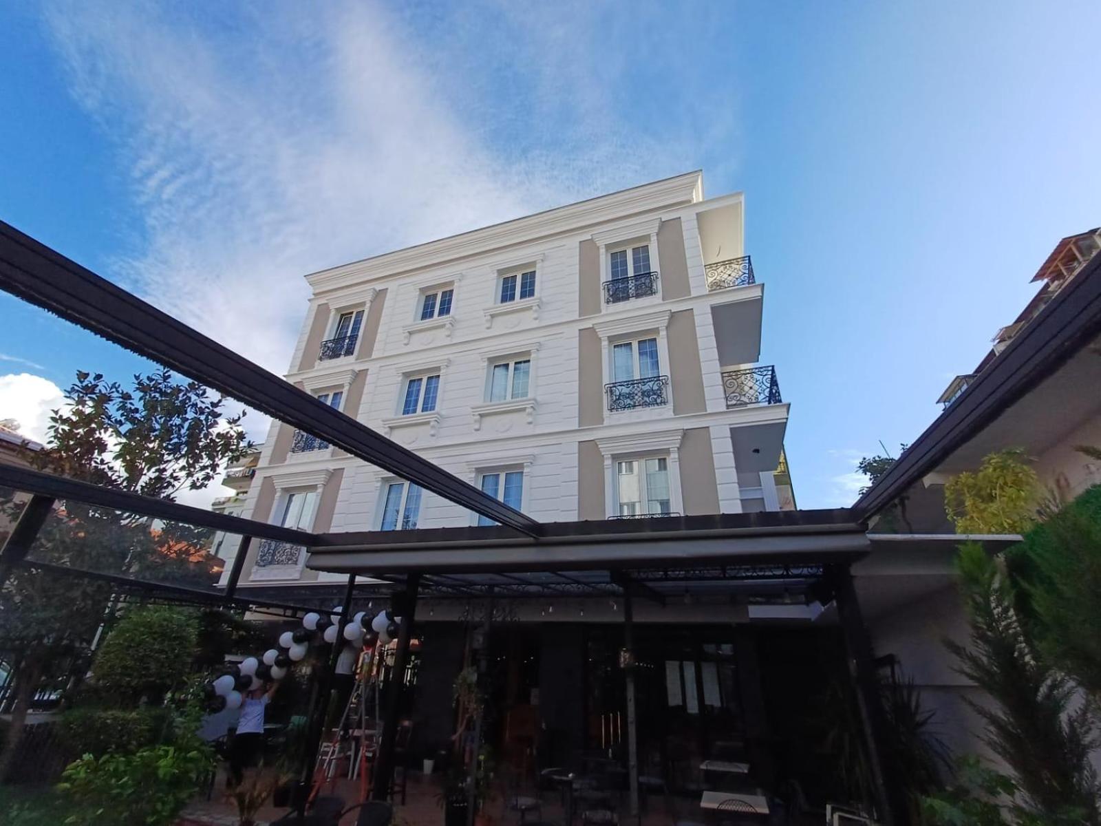 Oxygen Boutique Hotel Tiranë Ngoại thất bức ảnh