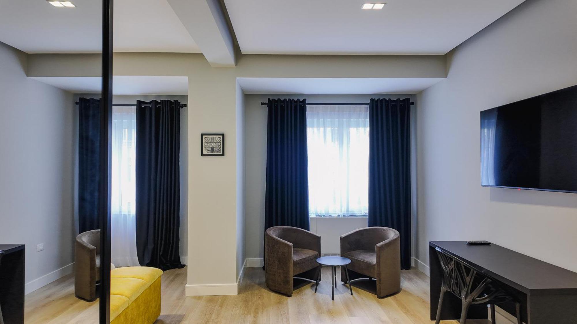 Oxygen Boutique Hotel Tiranë Ngoại thất bức ảnh