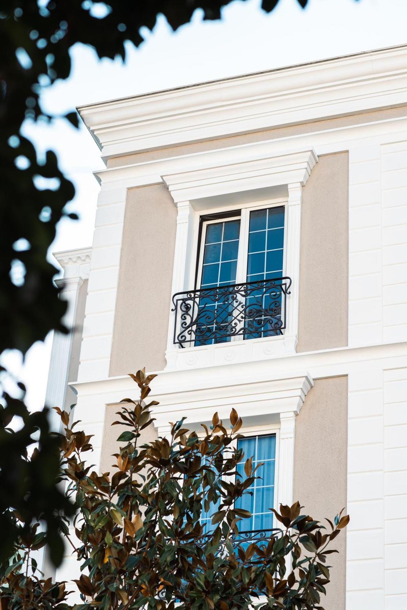 Oxygen Boutique Hotel Tiranë Ngoại thất bức ảnh