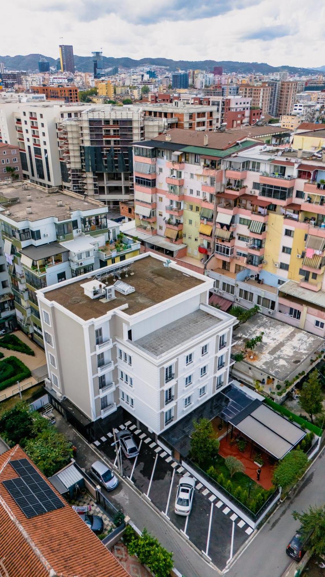 Oxygen Boutique Hotel Tiranë Ngoại thất bức ảnh