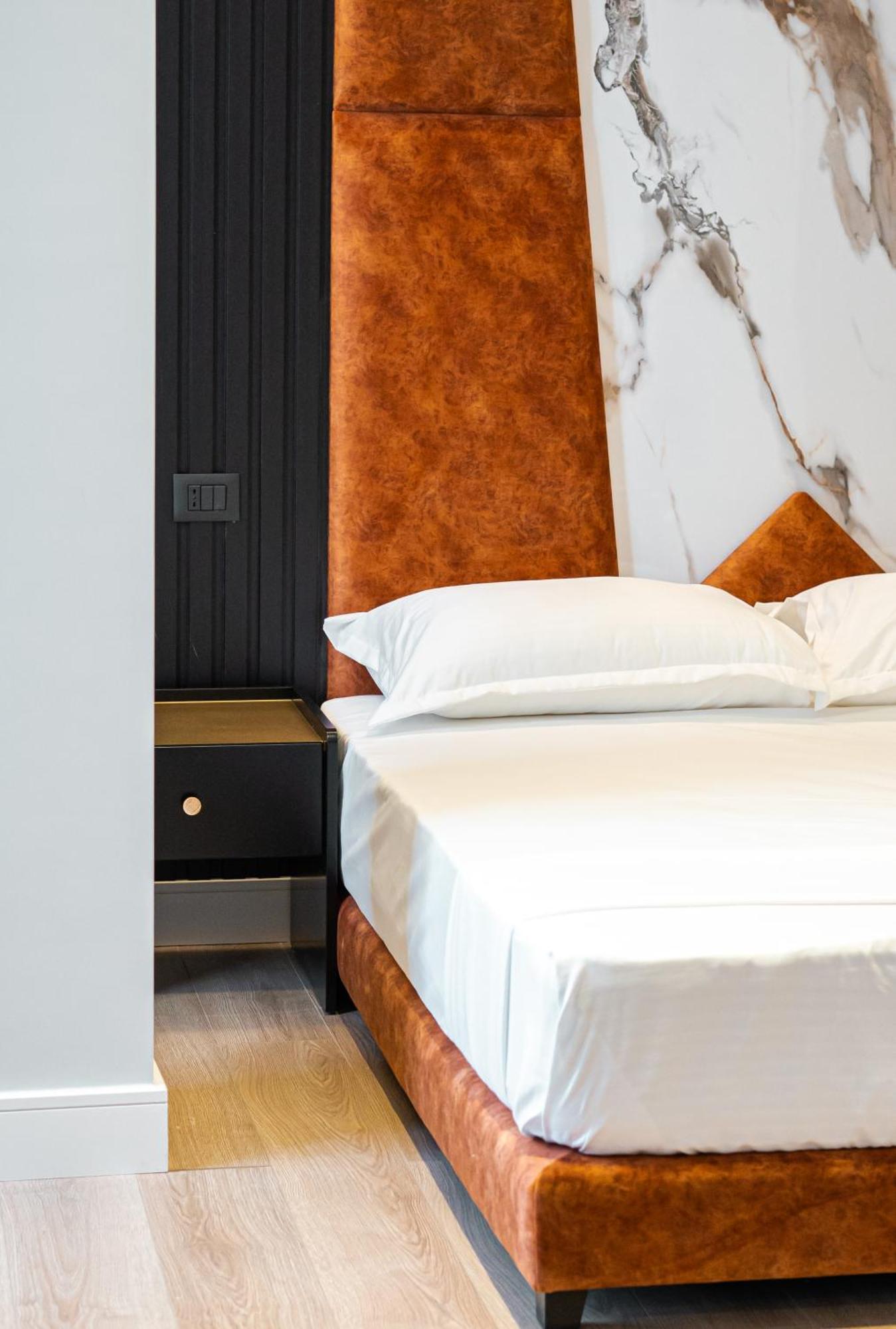 Oxygen Boutique Hotel Tiranë Ngoại thất bức ảnh